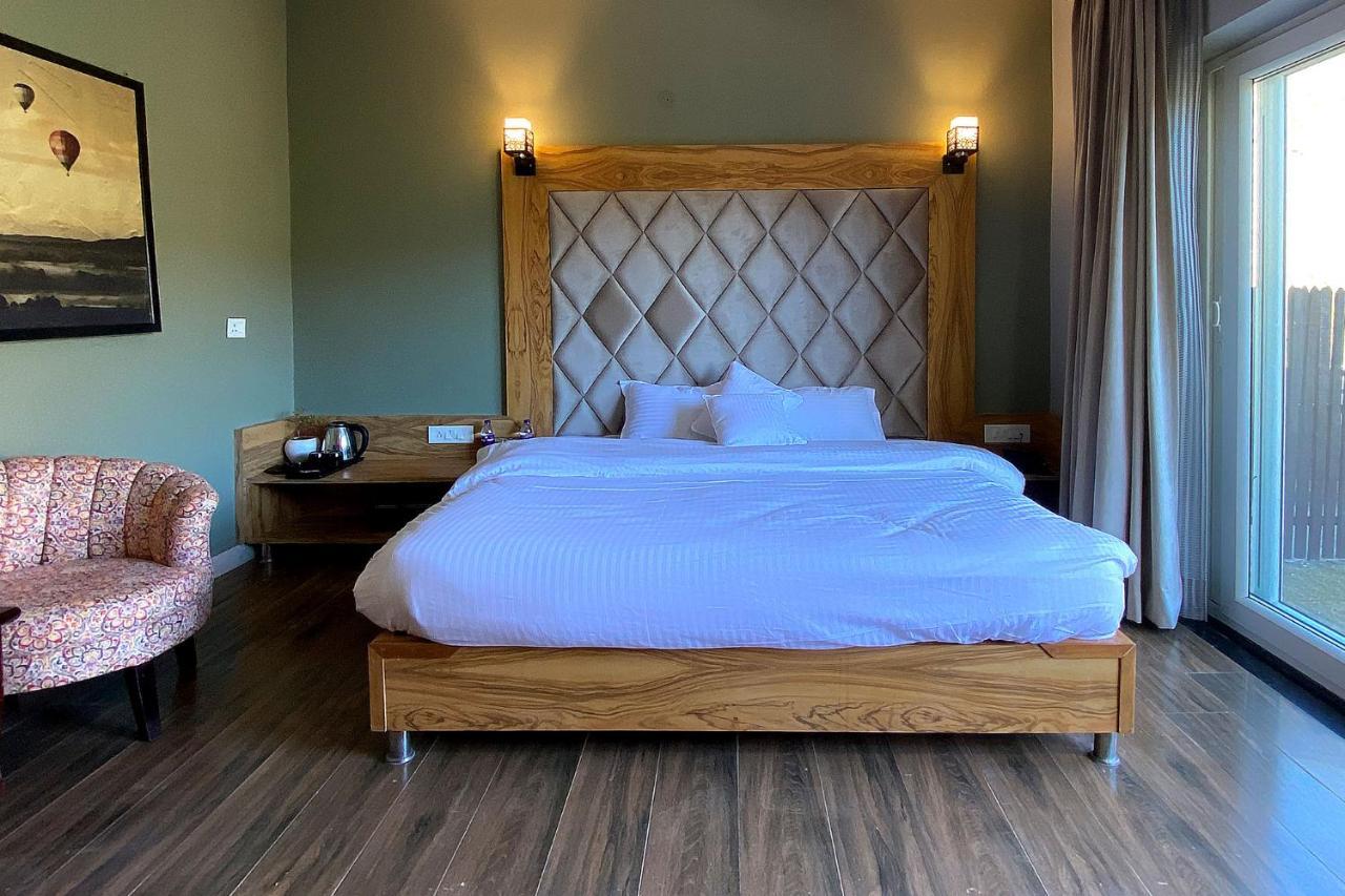 Sl Manor Hill Resort Mussoorie Exterior photo